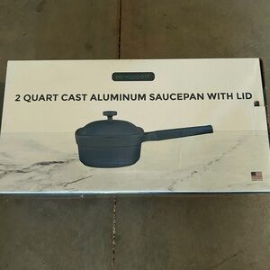 Black Aluminum Saucepan with Lid